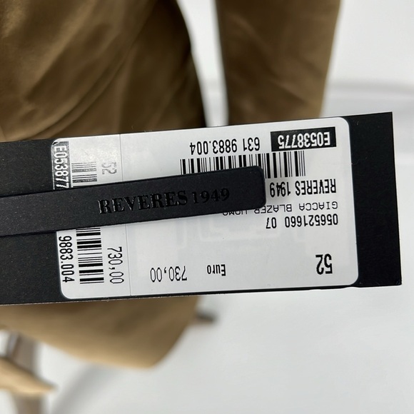 Men's Double-Breasted Brown Blazer - Picture 8 of 13